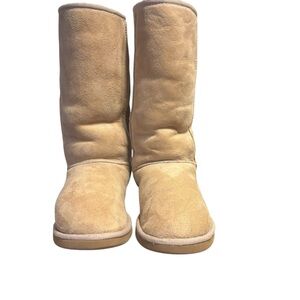 UGG Australia Sheepskin Classic Tall Suede Boot Chestnut Women Size 8